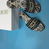 Dior shoes Style 034 - true-to-life color detail