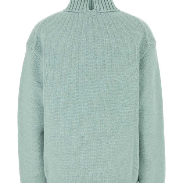 Bottega Veneta premium sweaters & pullovers detail and craftsmanship close-up