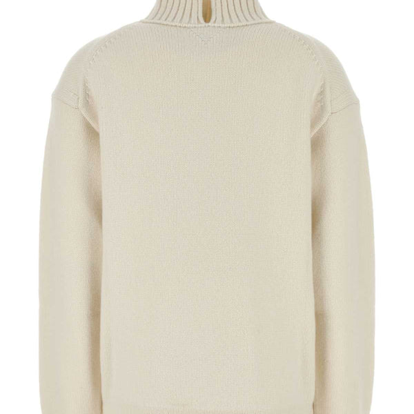 Bottega Veneta premium sweaters & pullovers detail and craftsmanship close-up