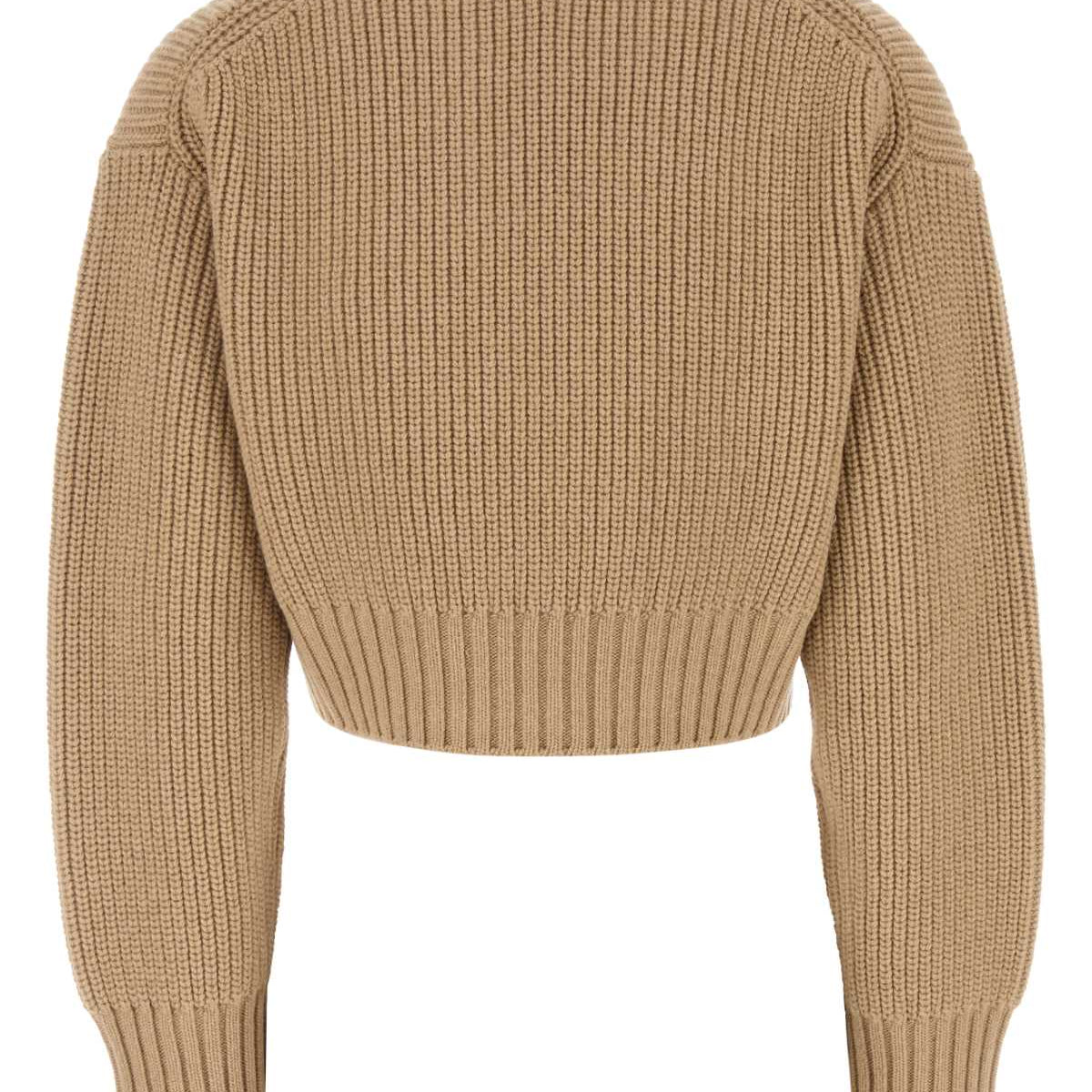 Bottega Veneta premium sweaters & pullovers detail and craftsmanship close-up