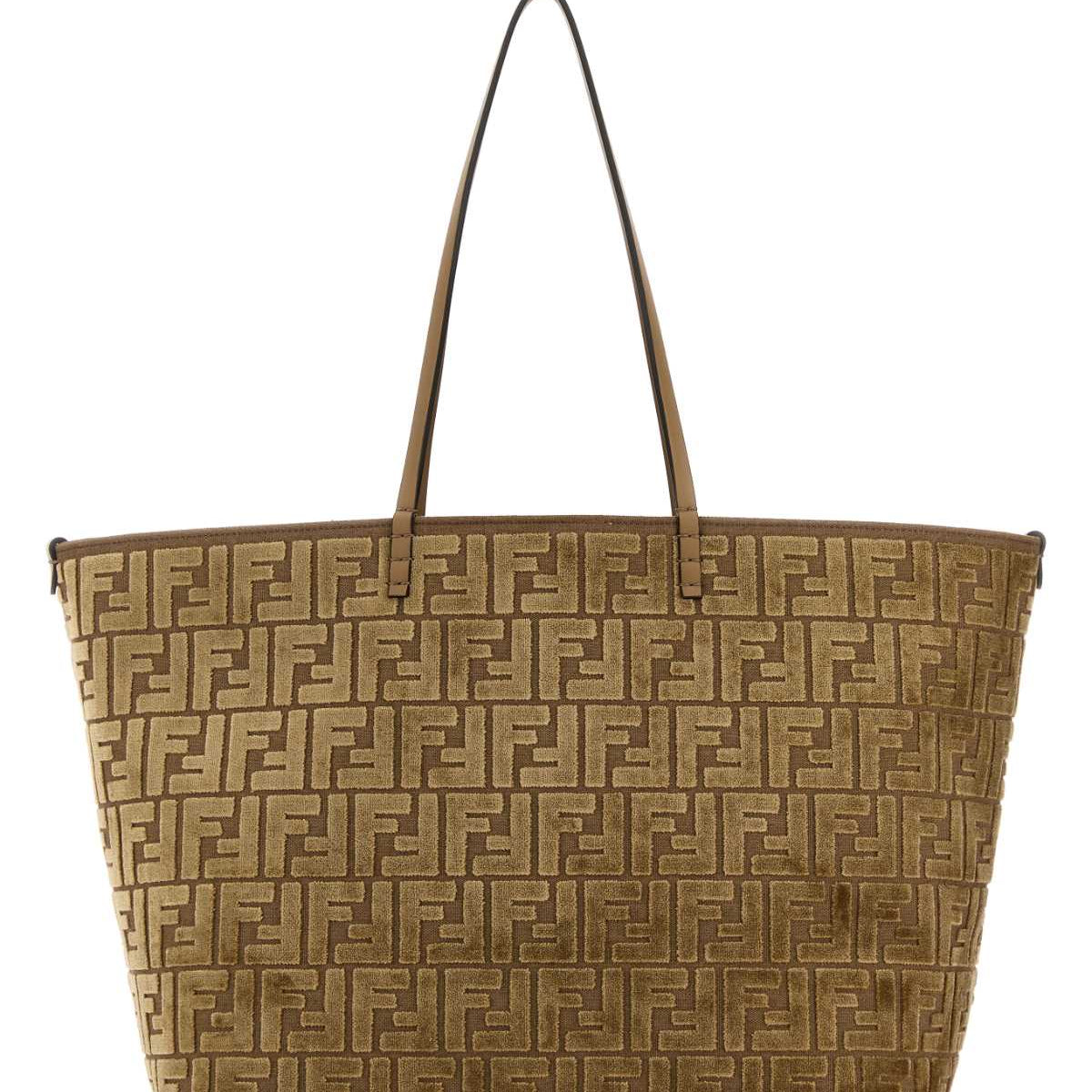 Fendi shoulder bags luxury designer piece front view