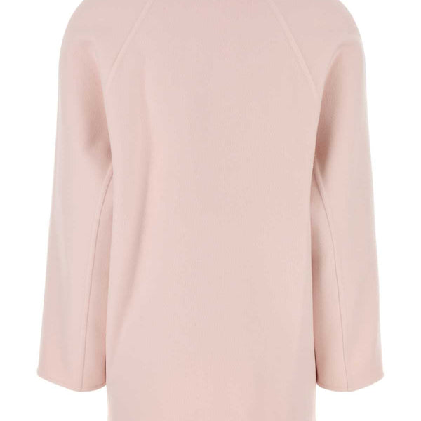 Bottega Veneta premium sweaters & pullovers detail and craftsmanship close-up