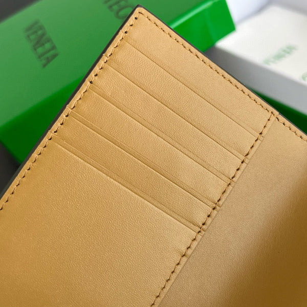 Bottega Veneta Wallet detail shot – authentic designer craftsmanship