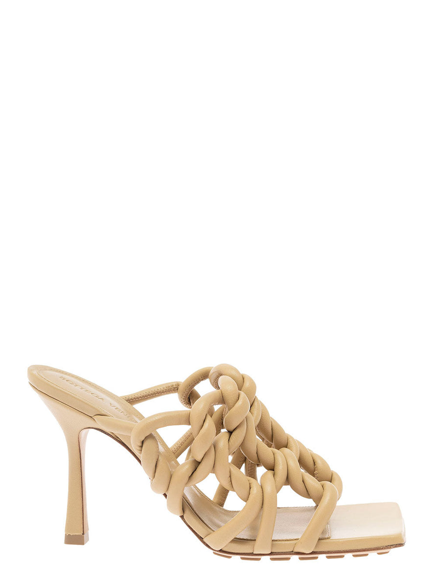 Bottega Veneta pumps luxury designer piece front view