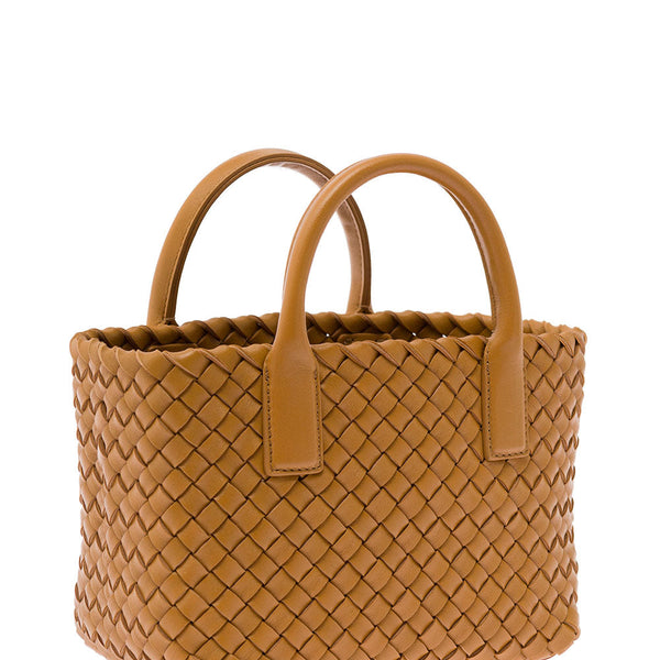 Bottega Veneta premium shoulder bags detail and craftsmanship close-up