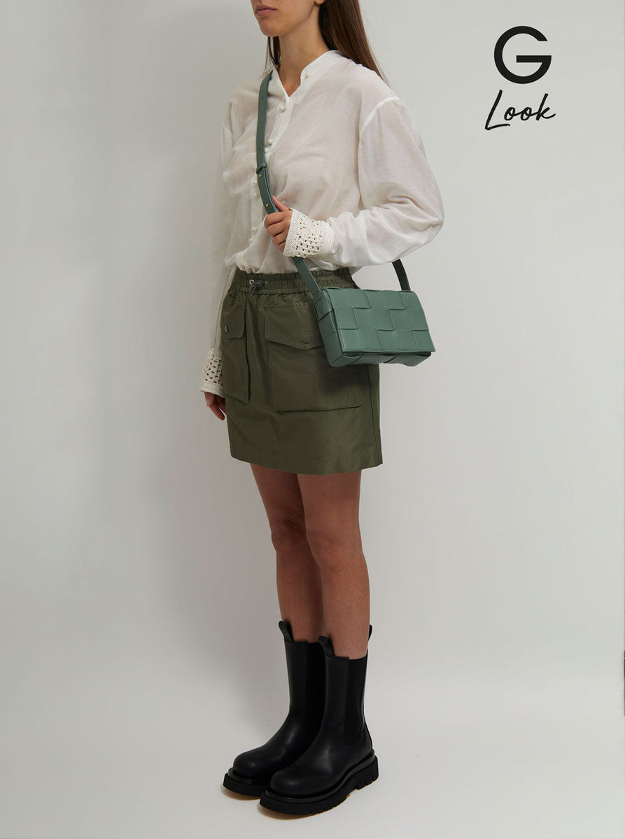 Bottega Veneta Bags? Bottega Veneta Women 'Cassette' Green Crossbody Bag With Intreccio Motif In Leather Woman Elegant Everyday Designer Handbag