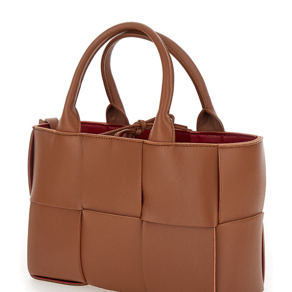 Bottega Veneta premium shoulder bags detail and craftsmanship close-up