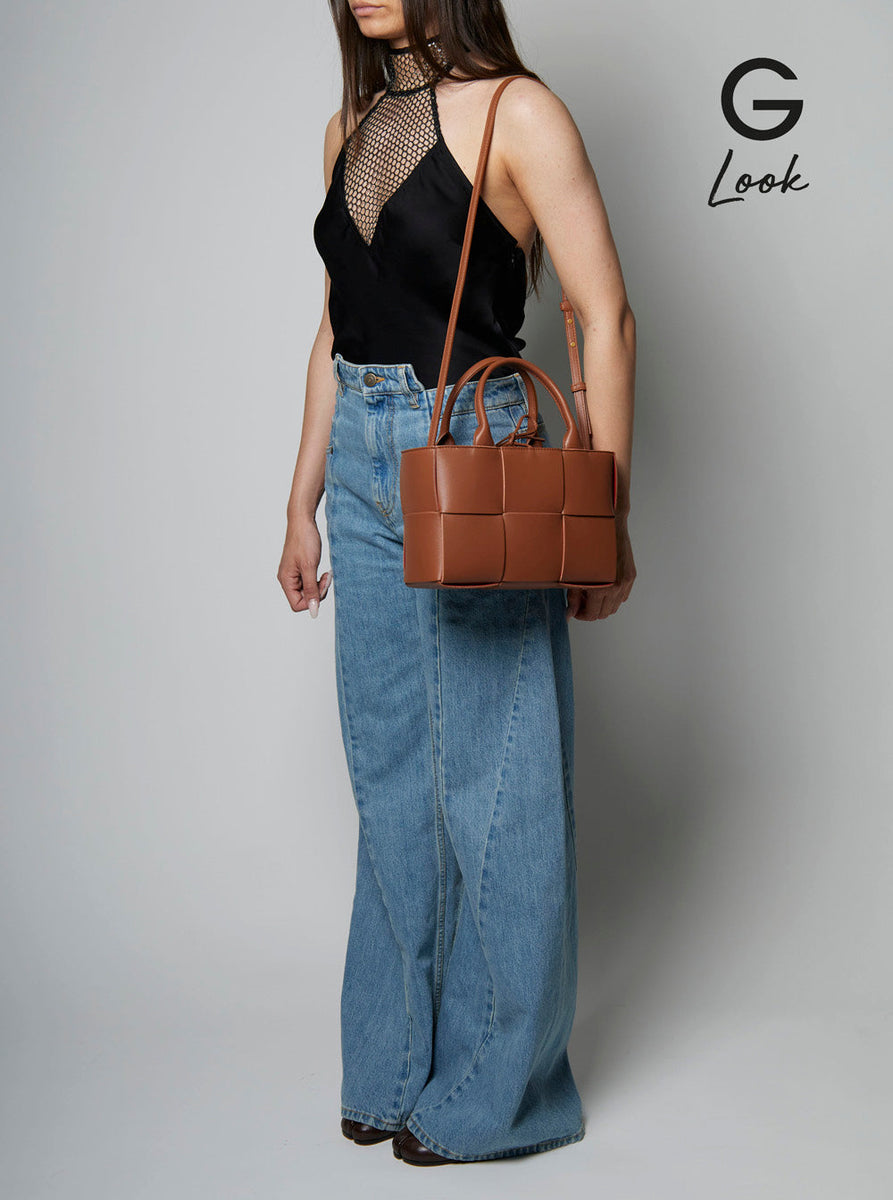 Bottega Veneta premium shoulder bags detail and craftsmanship close-up