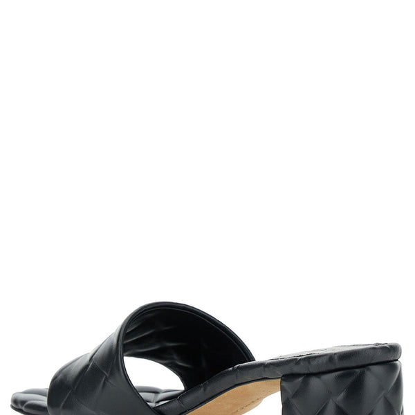 Bottega Veneta Accessories? Bottega Veneta Women Black Mules With Intreccio Motif In Leather Woman Premium Everyday Designer Accessory