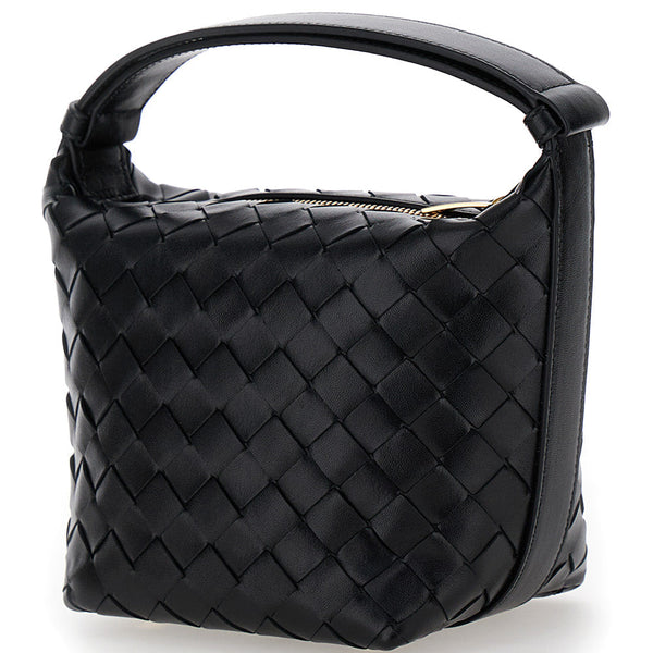 Bottega Veneta premium shoulder bags detail and craftsmanship close-up