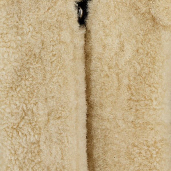 Bottega Veneta Jackets? Bottega Veneta Women Brown Shearling Coat With Front Button Closure And Side Pockets In Leather Woman Stylish Everyday Designer Outerwear
