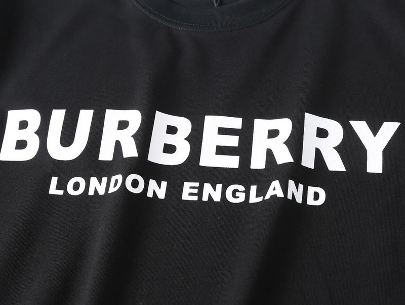 Full silhouette view of Burberry luxury piece style No.320