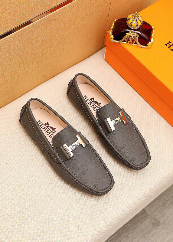 Hermes shoes Style 041 - angled studio shot