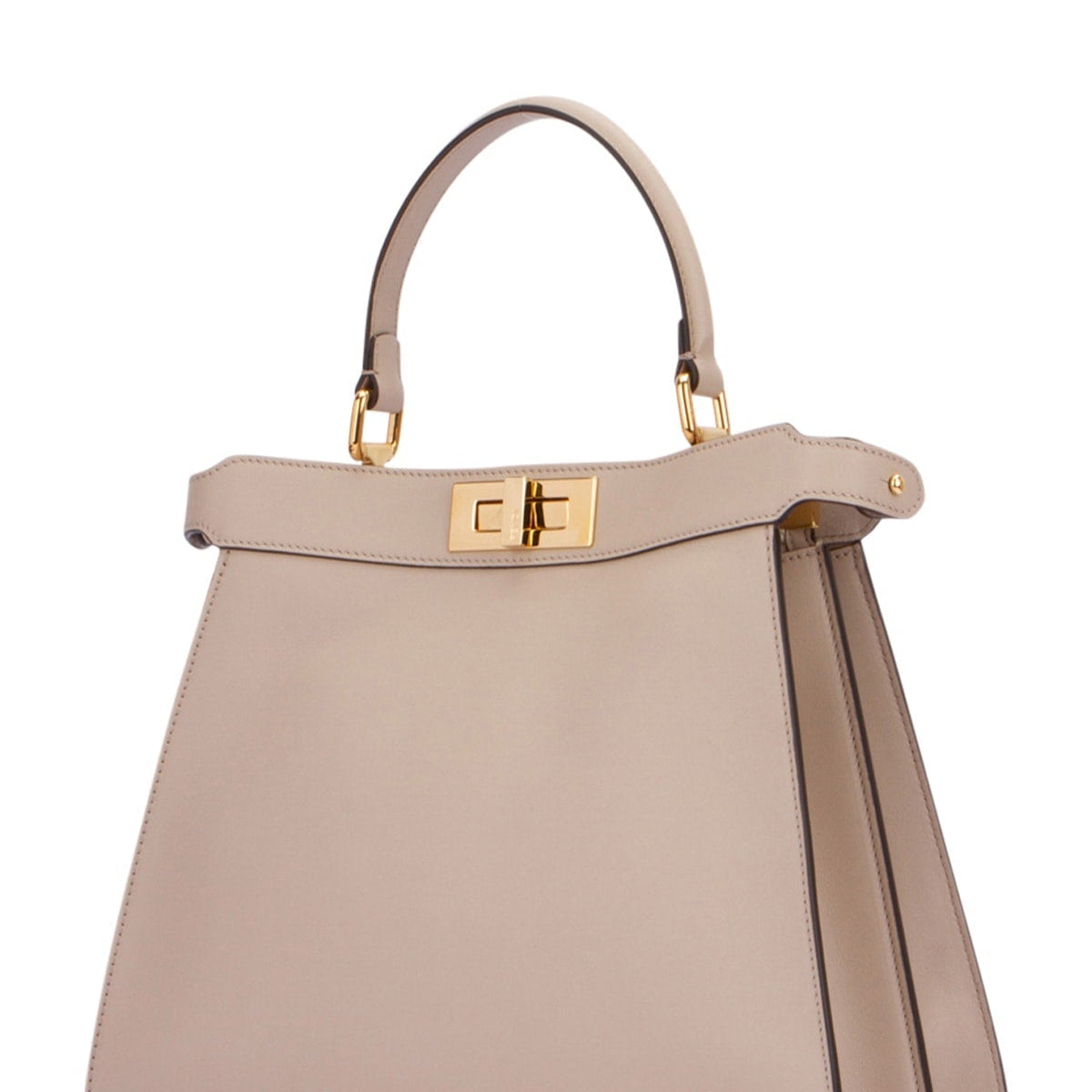 Fendi premium shoulder bags detail and craftsmanship close-up