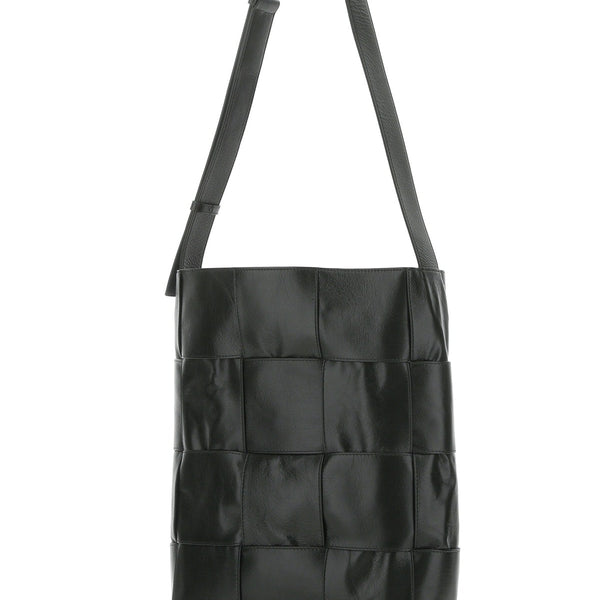 Bottega Veneta premium shoulder bags detail and craftsmanship close-up
