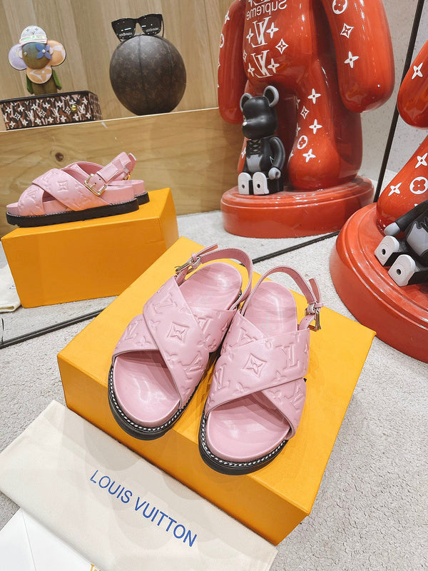 Louis Vuitton shoes Style 402 - top view showing design