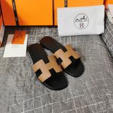 Hermès Black Gladiator Sandals - Close-Up Texture View