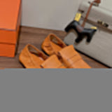 Hermes shoes Style 265 - close-up of bold signature style