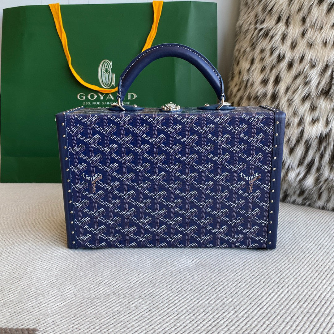 Bags- Goya Grand Hotel Trunk Bag Elegant Everyday Designer Handbag