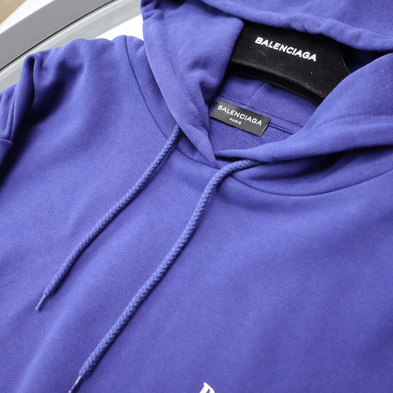 Styling view of Balenciaga luxury piece style No.298