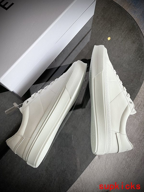 Givenchy shoes Style 019 - sole and craftsmanship detail