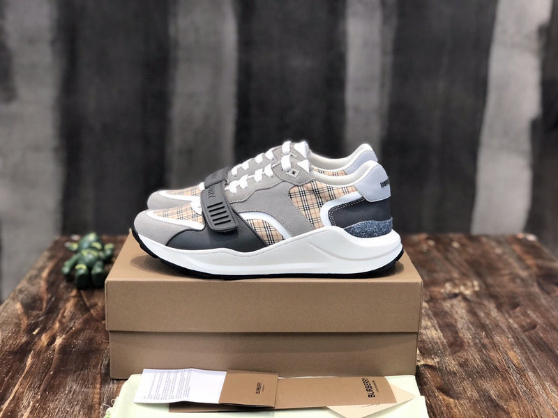 Burberry shoes Style 199 - logo and branding close-up
