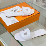 Hermès Nude Classic Ballet Flats - Detail Shot of Craftsmanship