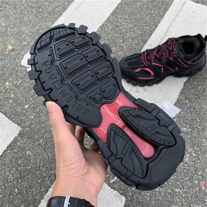 Balenciaga shoes Style 393 - texture and material detail