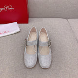 Front view of Roger Vivier luxury piece style No.094