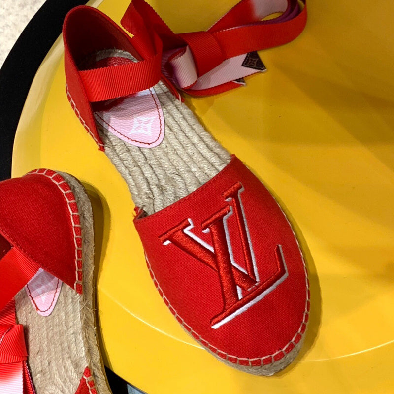 Close-up detail view of Louis Vuitton luxury piece style No.094