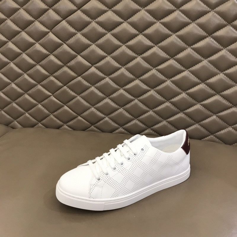 Burberry White Classic Ballet Flats - Heel Detail View