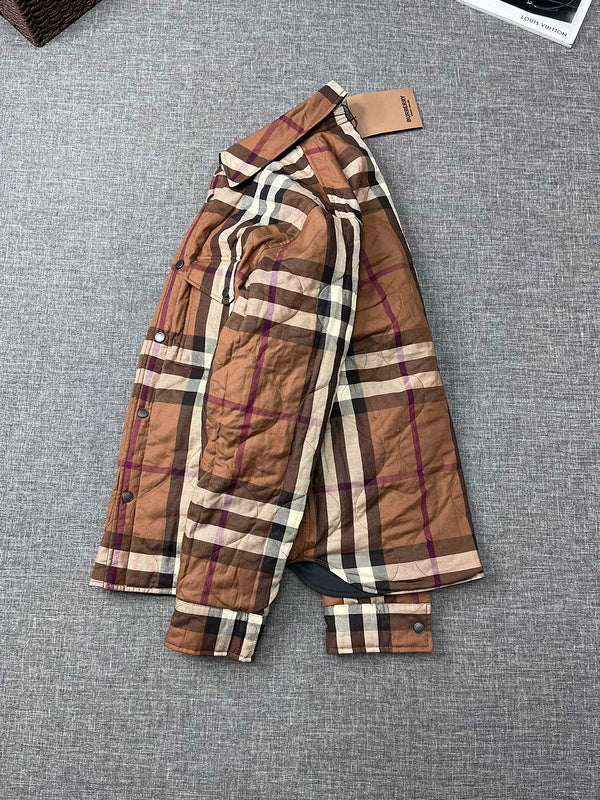 Front view of Burberry luxury piece style No.475