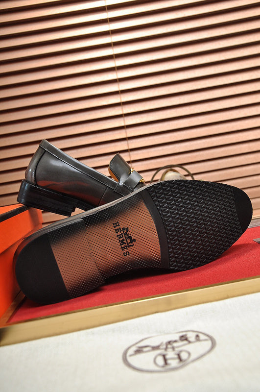 Hermes shoes Style 072 - logo and branding close-up