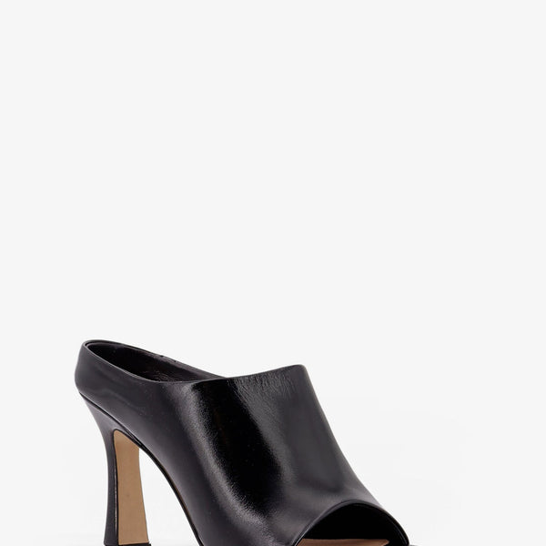 Bottega Veneta sandals side profile designer luxury fashion