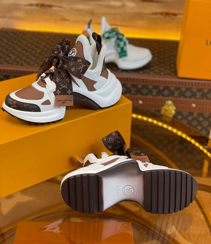 Louis Vuitton shoes Style 345 - back heel detail