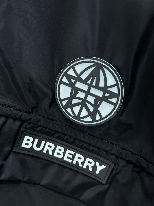 Full silhouette view of Burberry luxury piece style No.351