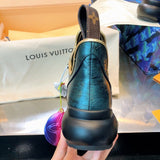 Full silhouette view of Louis Vuitton luxury piece style No.147