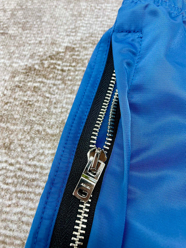 Full silhouette view of Amiri luxury piece style No.059