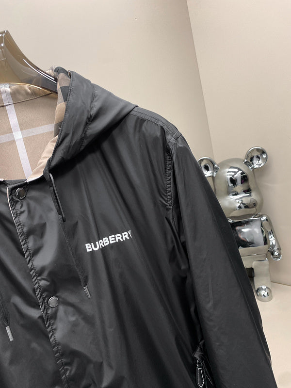 Back view of Burberry luxury piece style No.300