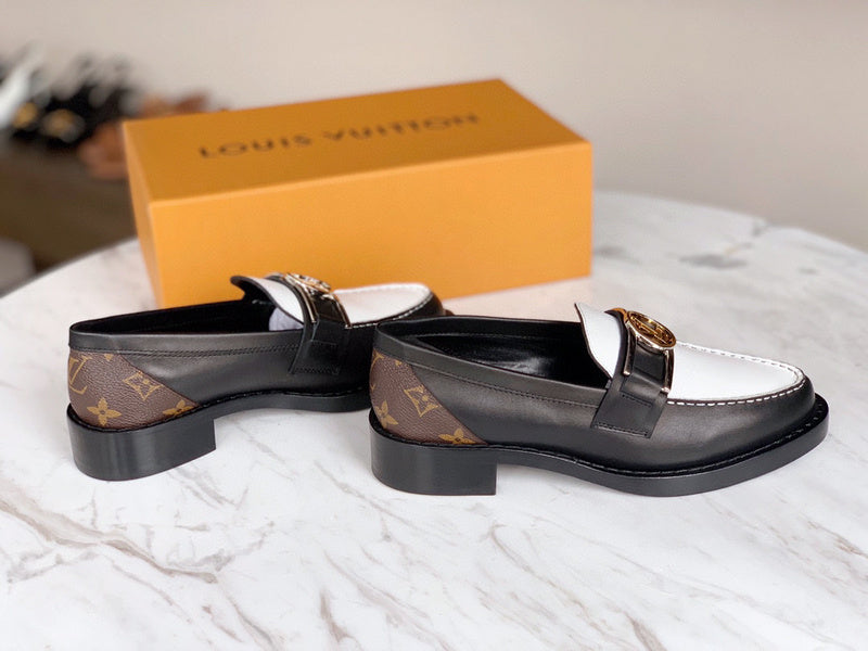 Louis Vuitton shoes front view designer style