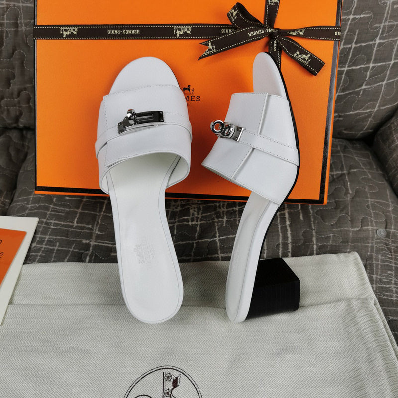 Hermes sandals Style 166 - back heel detail