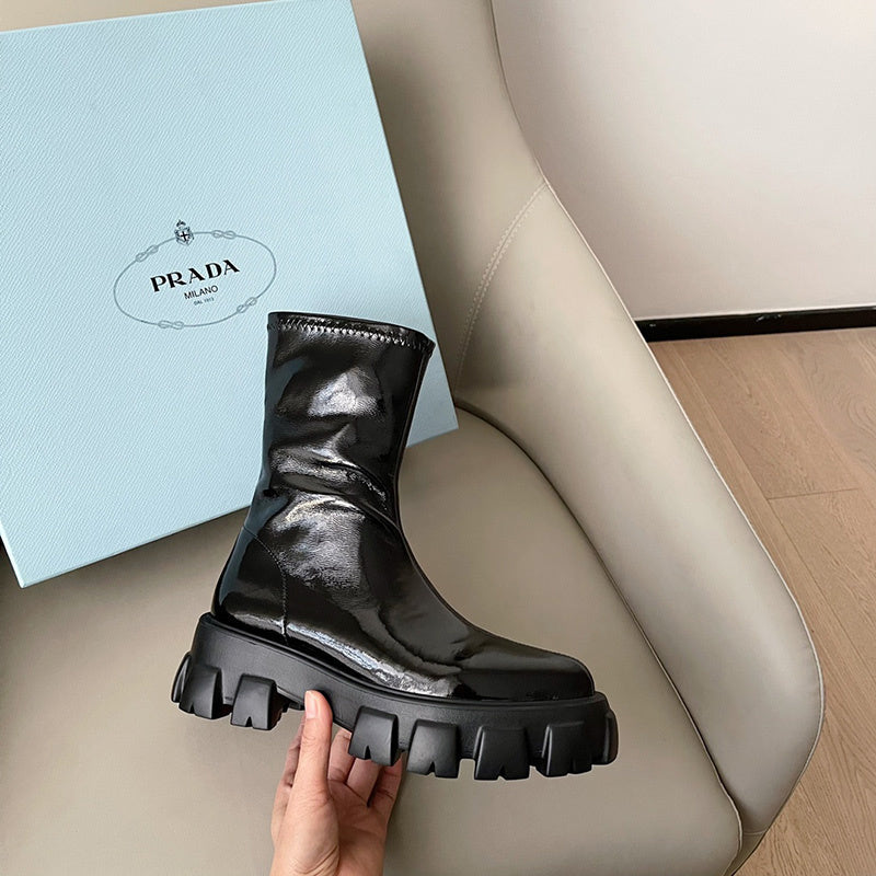 Front view of Prada luxury piece style No.125