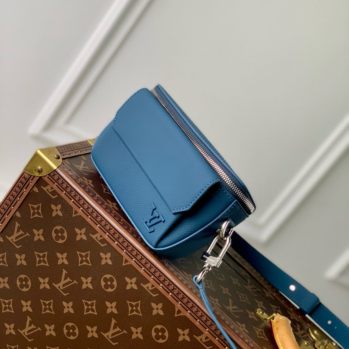 Louis Vuitton Wallets- Louis Vuitton Lou Pilot Wearable Wallet Elegant Everyday Leather Wallet
