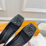Louis Vuitton shoes Style 302 - top view showing design
