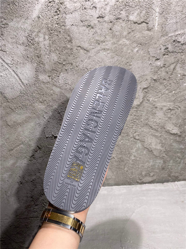 Balenciaga sandals Style 137 - logo and branding close-up