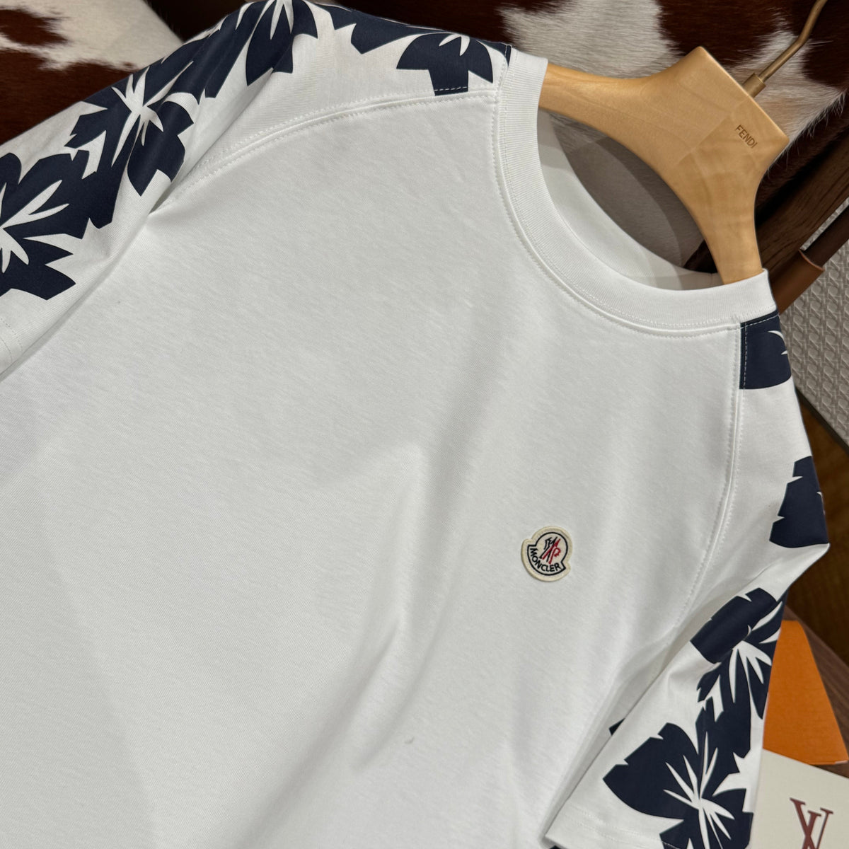 T-Shirts- Monc T-shirt Casual Everyday Designer Tee
