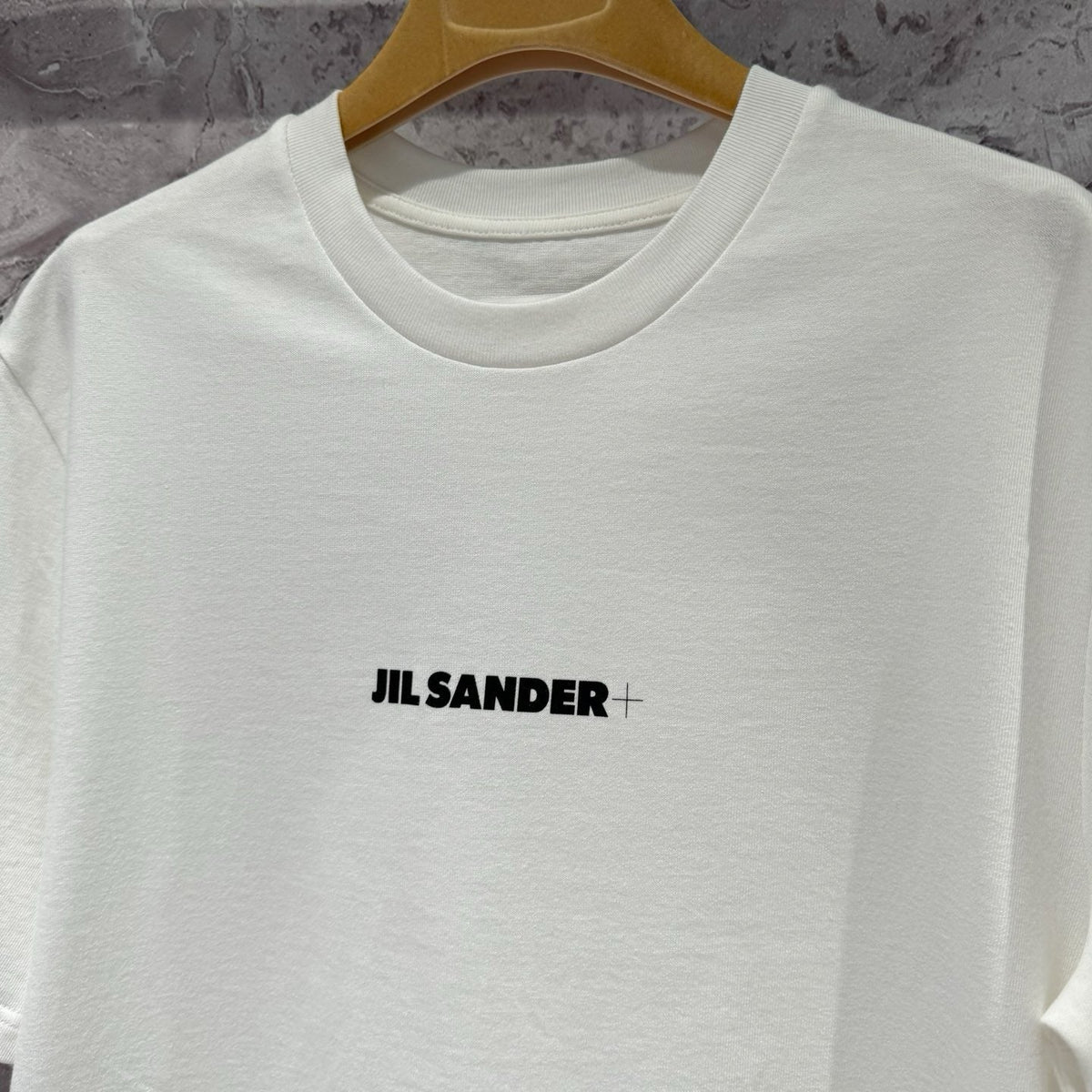 T-Shirts- Jil S T-shirt Casual Everyday Designer Tee