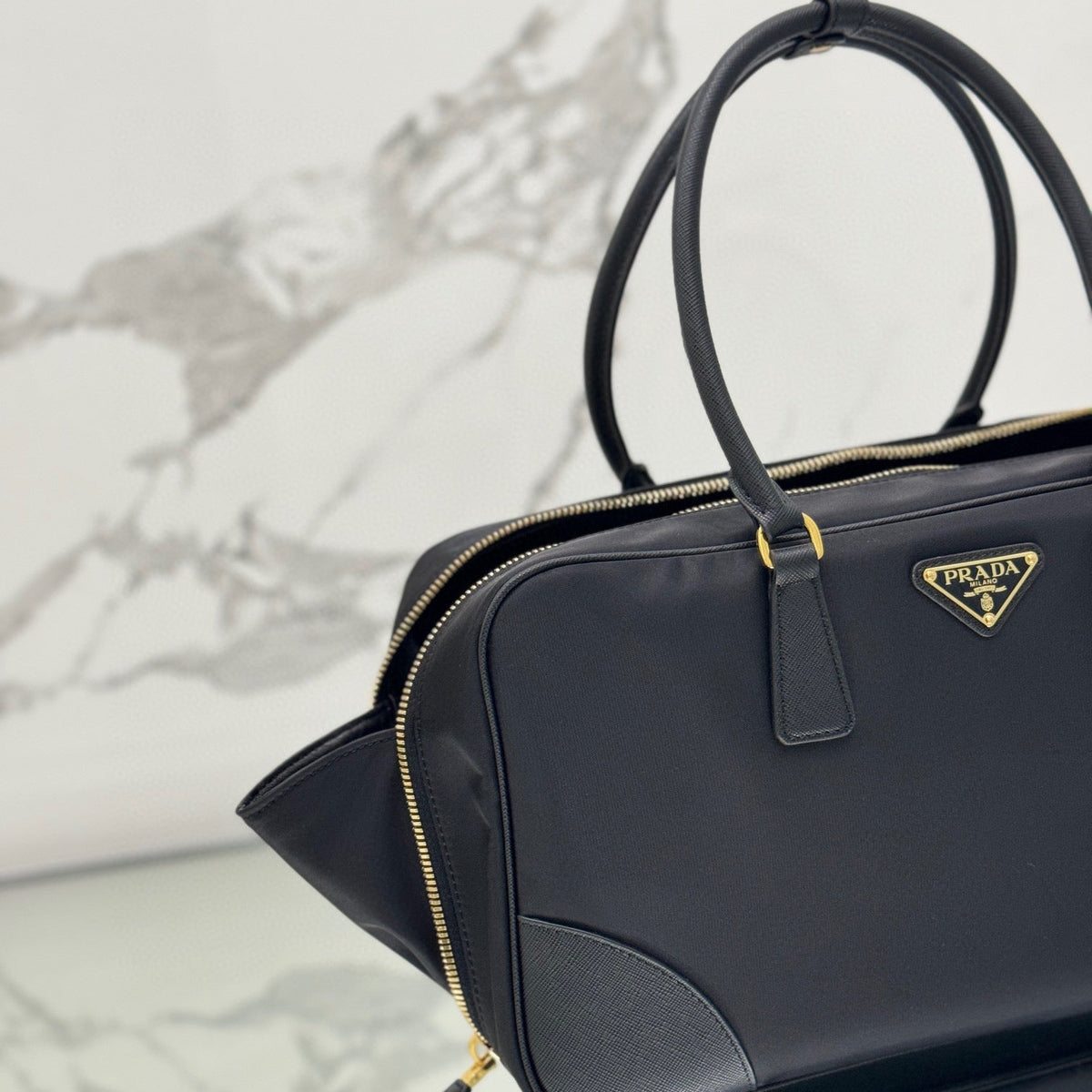 Bags- Pd Re-edition 1978 Medium Bag Elegant Everyday Designer Handbag