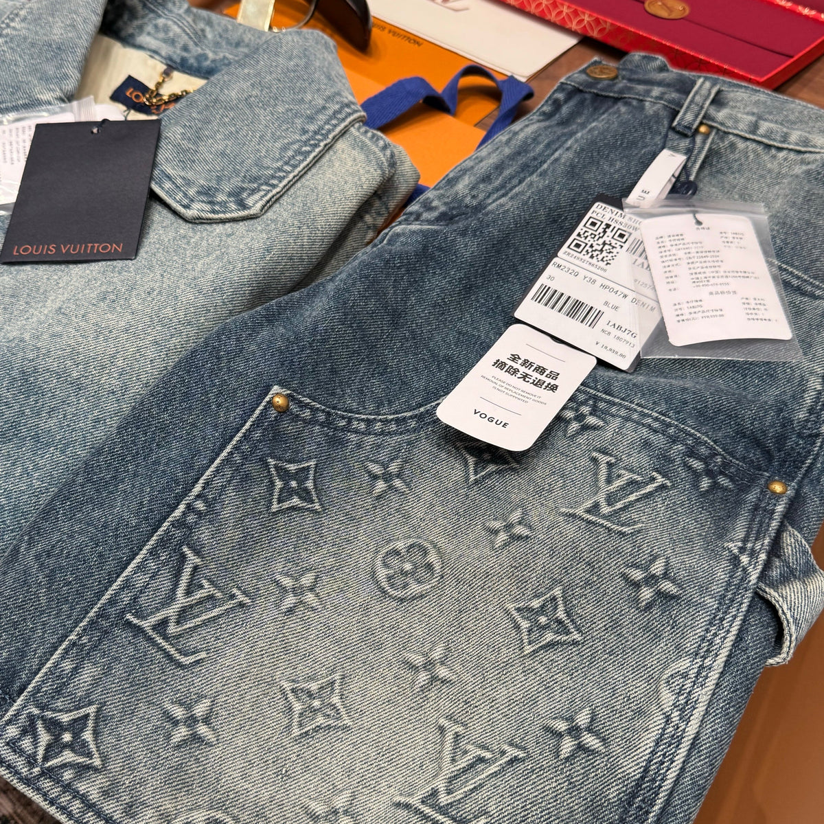 Louis Vuitton Jeans- Louis Vuitton Lou Denim Shorts Classic Everyday Designer Jeans