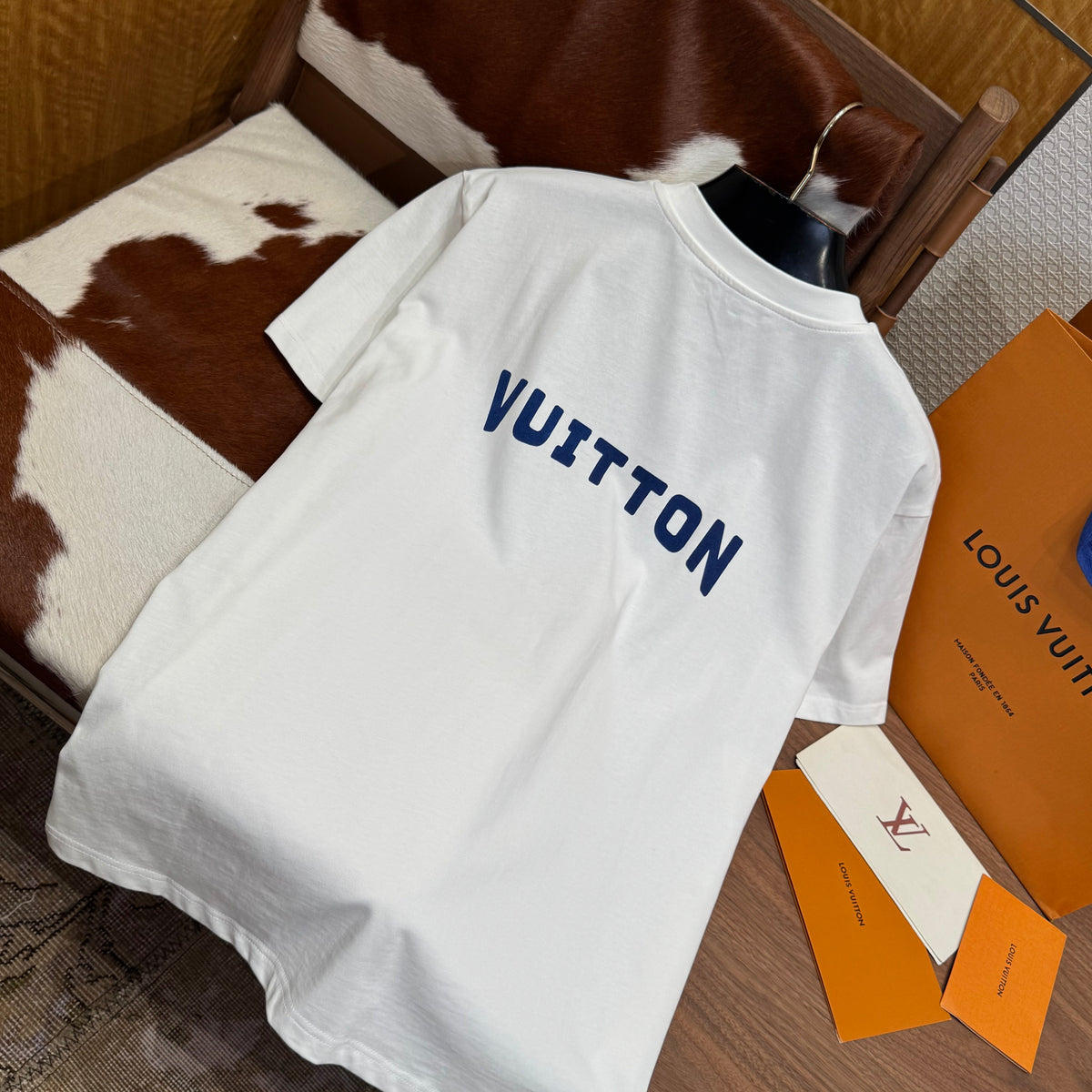 Louis Vuitton T-Shirts- Louis Vuitton Lou T-shirt Premium Designer Cotton T-Shirt
